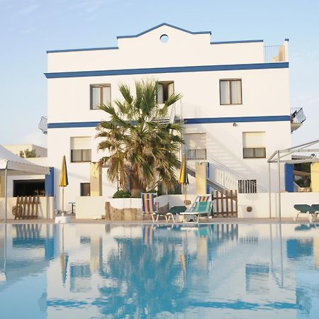 Hotel Stella Del Sud Calasetta Eksteriør bilde